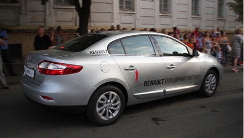Гостей Одесского кинофестиваля перевозят на автомобилях Renault