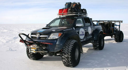 Пикапы Toyota Hilux проехали 4600 км до Южного полюса