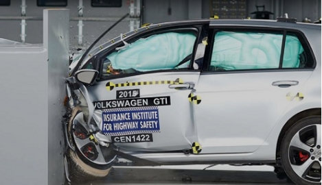 Volkswagen Golf признан самым безопасным