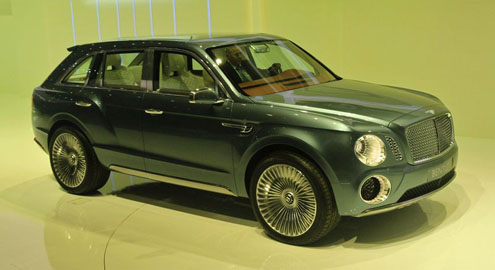 Bentley представила внедорожник EXP 9 F в Женеве