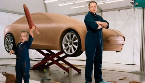 Сынишка создателя Tesla Model S раскритиковал творение отца