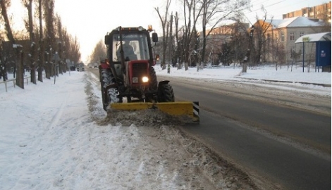 В Запорожской области вдоль трасс устанавливают снегозадерживающие щиты