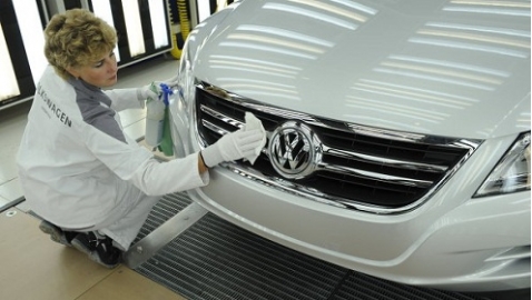 Санкции на запрещают Volkswagen продавать авто в Крыму