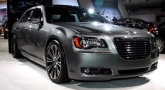 Chrysler 300S � ��������� 426 HEMI V8