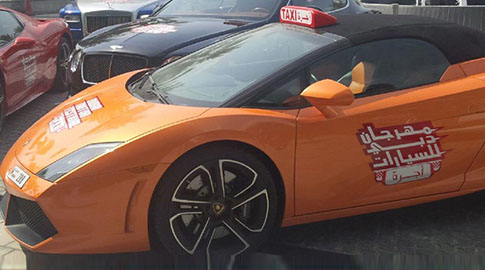 В Дубае "грачуют" на Bentley, Ferrari и Lamborghini